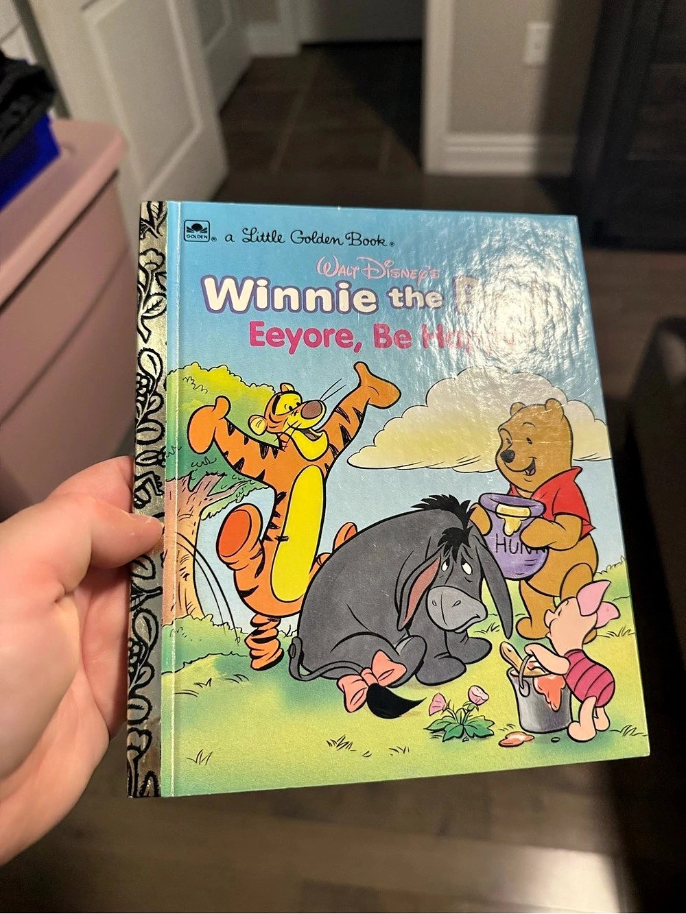 Vintage Disney Winnie the Pooh: Everyone, Be Happy! Illustrated Children's Book